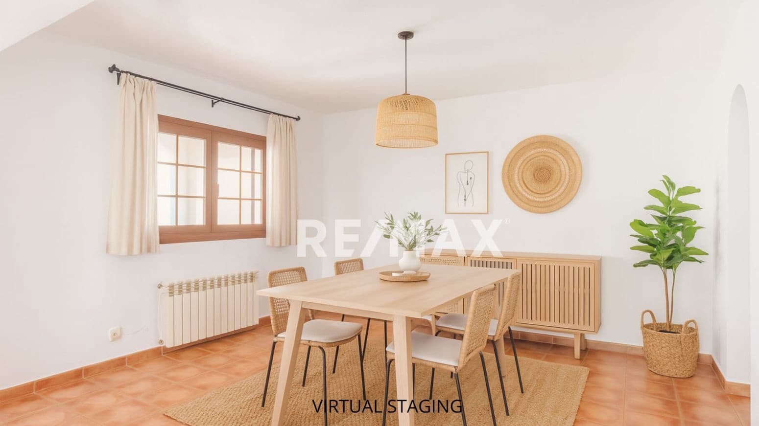 6 makuuhuone Huvila myytävänä paikassa Santa Eulalia / Santa Eularia mukana uima-altaan 
autotalli - 1 650 000 € (Ref: 9901590)