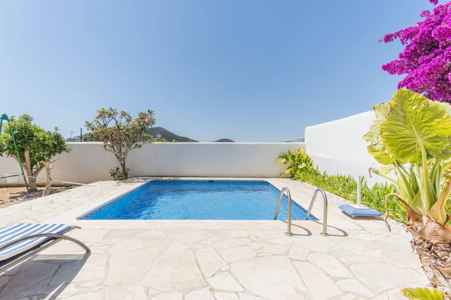 6 makuuhuone Huvila myytävänä paikassa Santa Eulalia / Santa Eularia mukana uima-altaan 
autotalli - 1 650 000 € (Ref: 9901590)