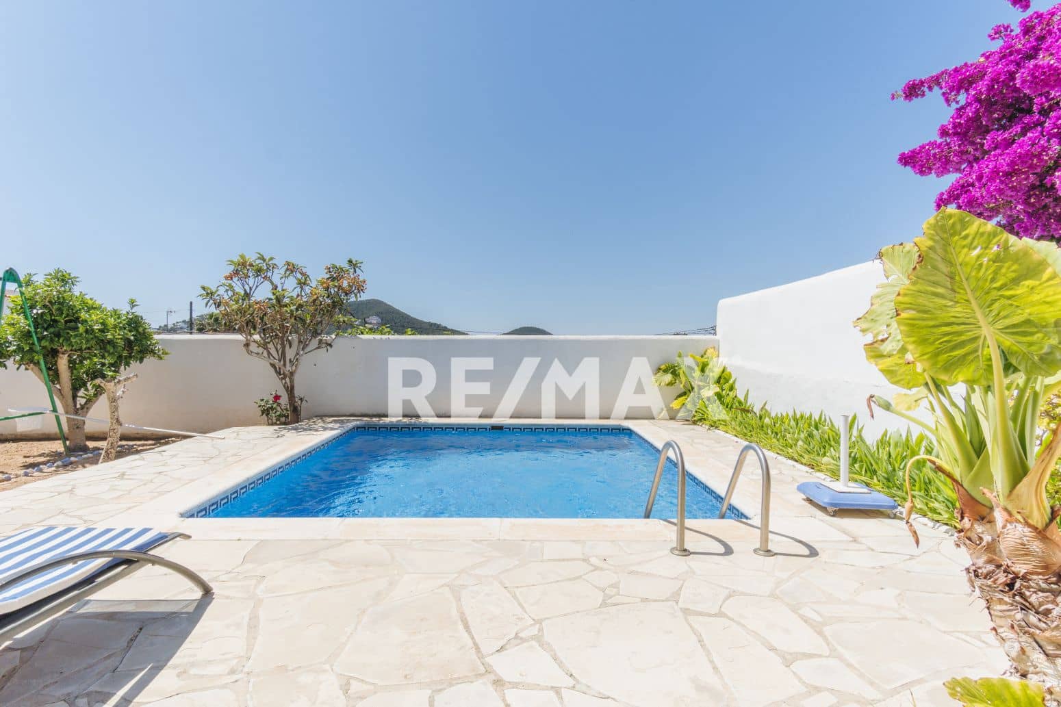 6 makuuhuone Huvila myytävänä paikassa Santa Eulalia / Santa Eularia mukana uima-altaan 
autotalli - 1 650 000 € (Ref: 9901590)