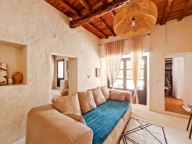 5 soverom Villa til salgs i Sant Antoni de Portmany med svømmebasseng - € 2 950 000 (Ref: 9901592)