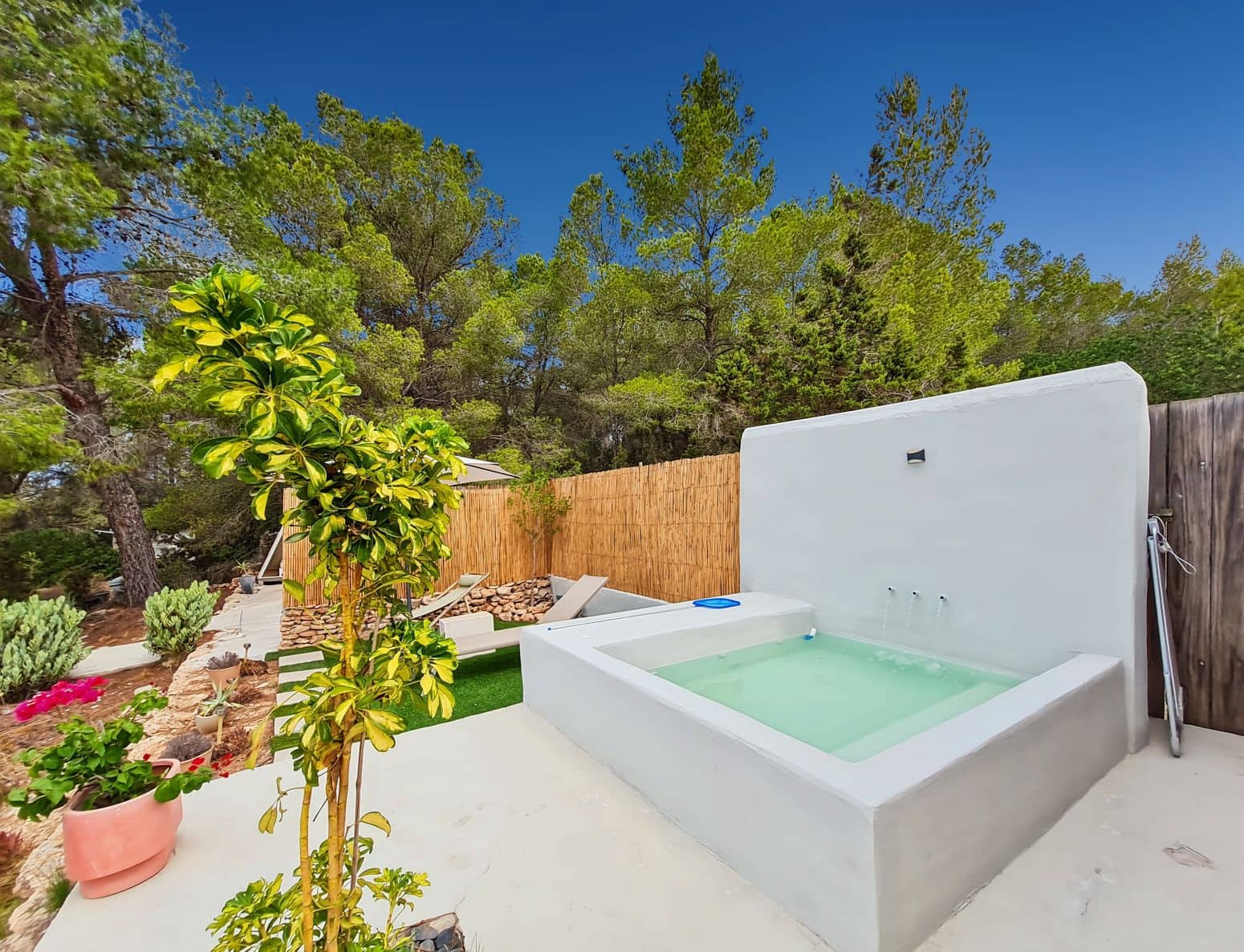 5 soverom Villa til salgs i Sant Antoni de Portmany med svømmebasseng - € 2 950 000 (Ref: 9901592)