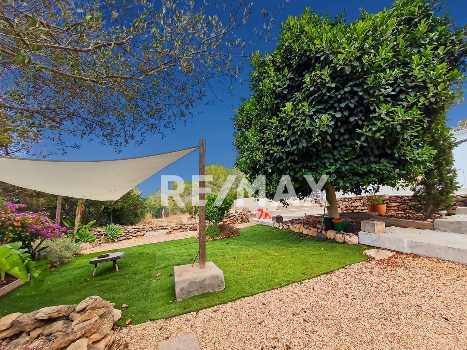 5 soverom Villa til salgs i Sant Antoni de Portmany med svømmebasseng - € 2 950 000 (Ref: 9901592)