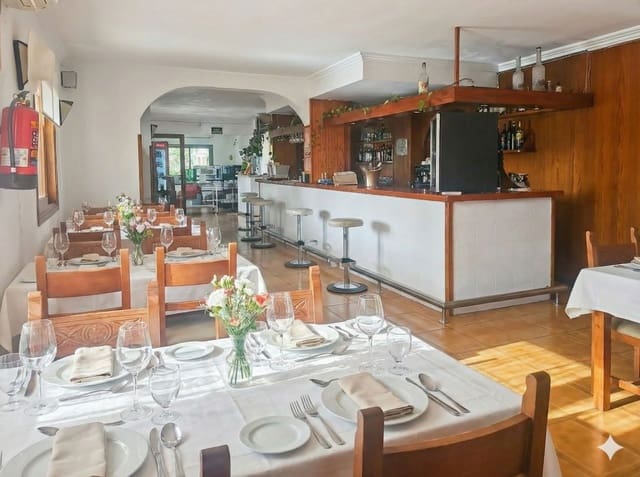 Komercyjne na sprzedaż w Santa Eulalia / Santa Eularia - 135 000 € (Ref: 9901595)