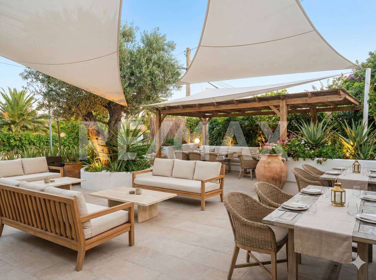Komercyjne na sprzedaż w Santa Eulalia / Santa Eularia - 135 000 € (Ref: 9901595)