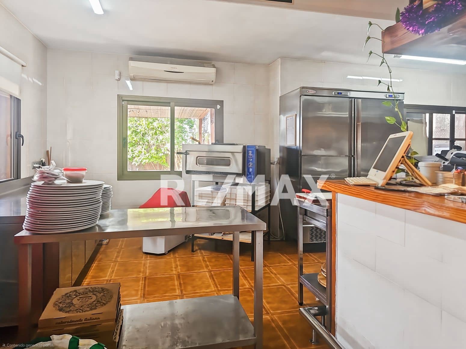 Komercyjne na sprzedaż w Santa Eulalia / Santa Eularia - 135 000 € (Ref: 9901595)