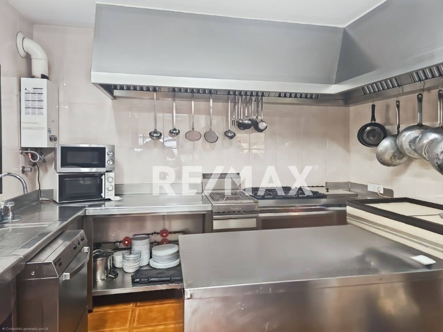 Komercyjne na sprzedaż w Santa Eulalia / Santa Eularia - 135 000 € (Ref: 9901595)