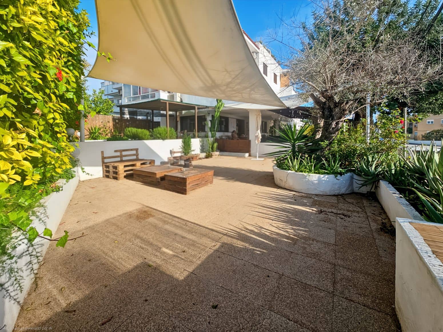 Komercyjne na sprzedaż w Santa Eulalia / Santa Eularia - 135 000 € (Ref: 9901595)