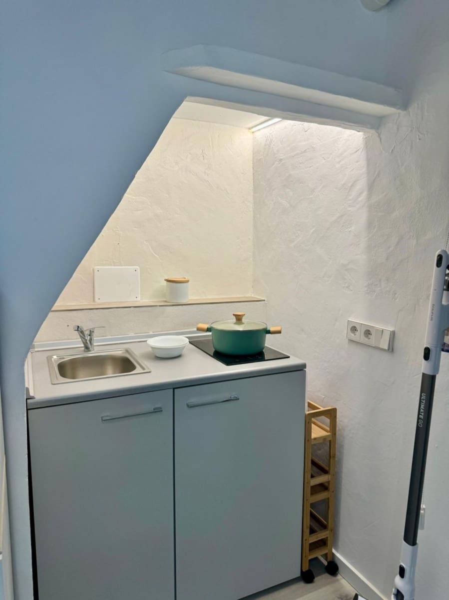 Lejlighed til leje i Ibiza by - € 3.000 (Ref: 9901597)
