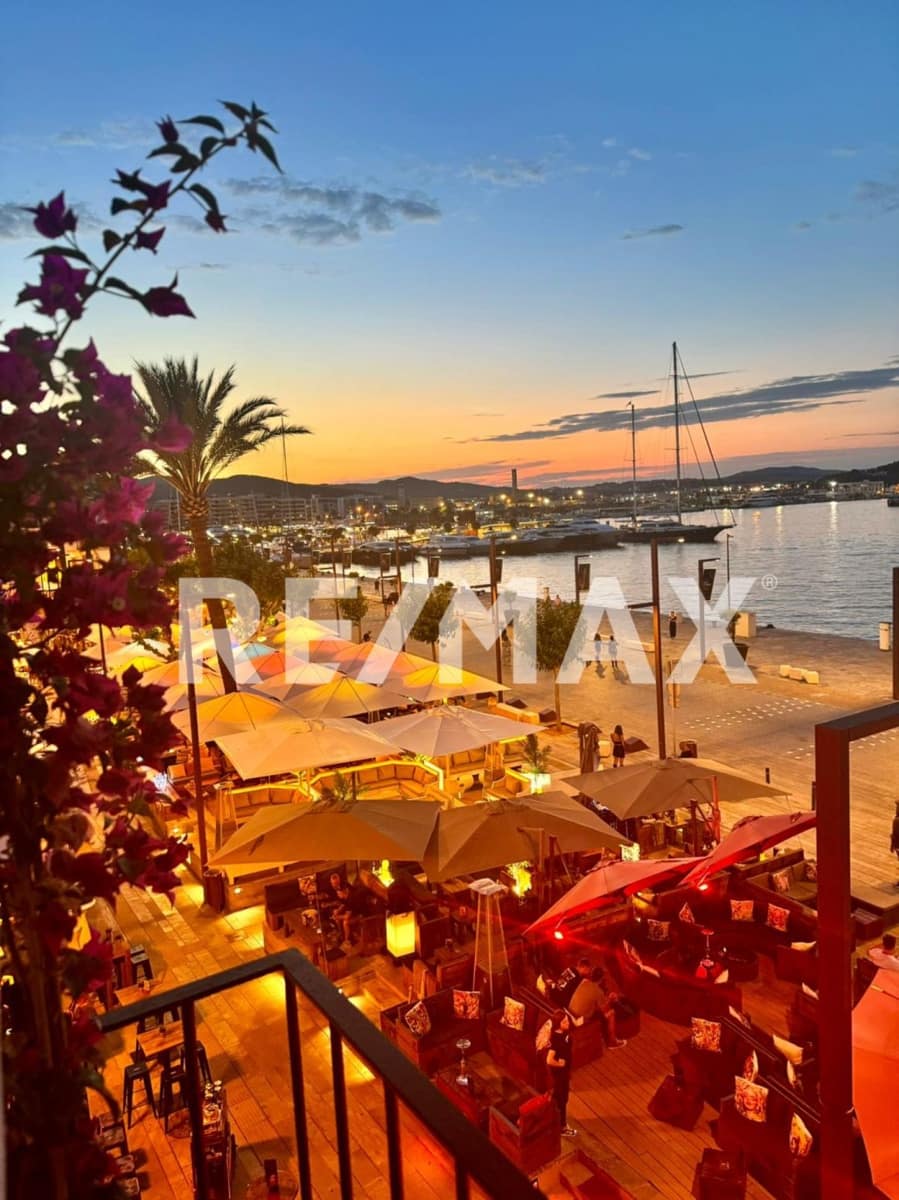 Lejlighed til leje i Ibiza by - € 3.000 (Ref: 9901597)