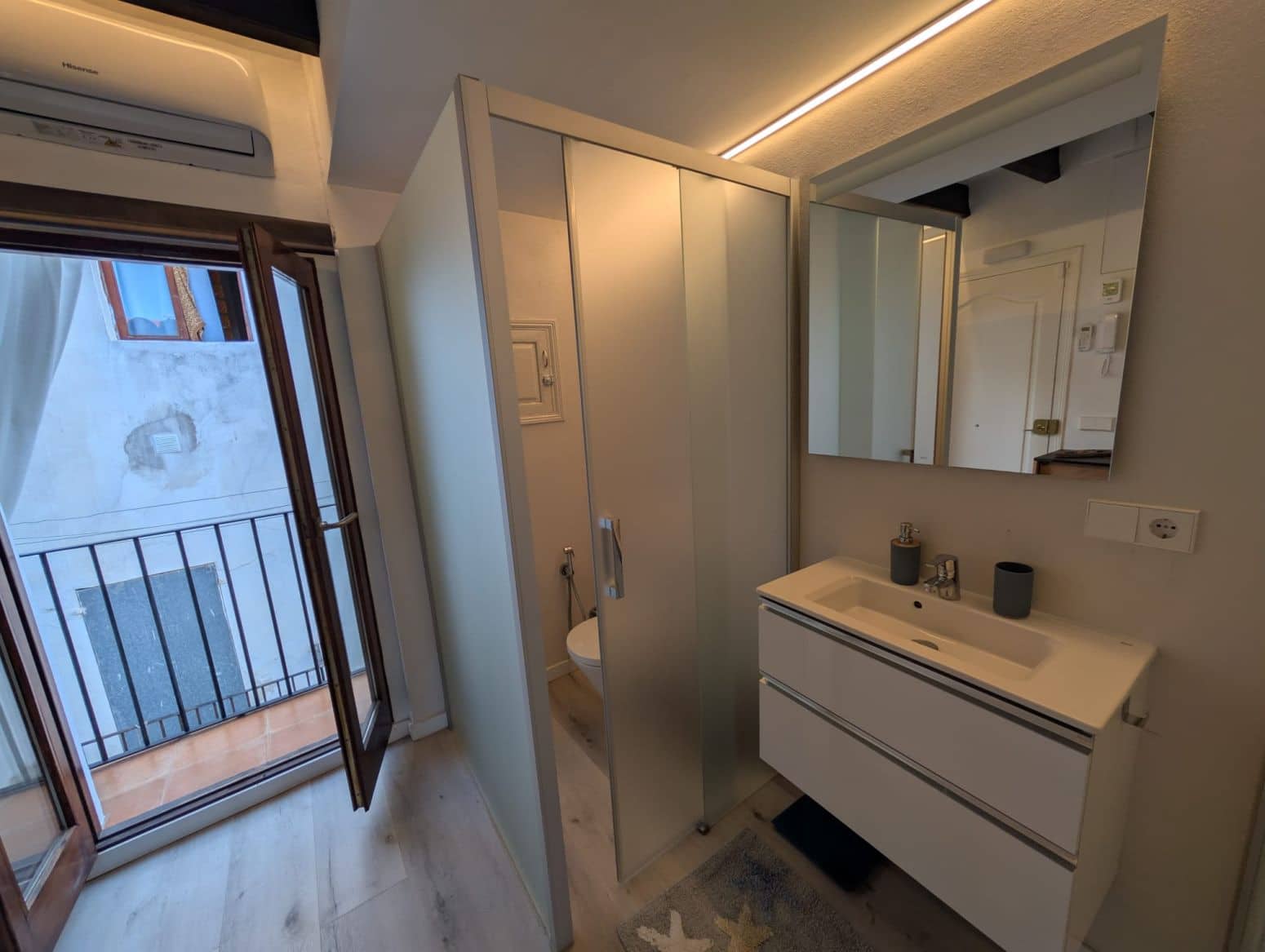Lejlighed til leje i Ibiza by - € 3.000 (Ref: 9901597)