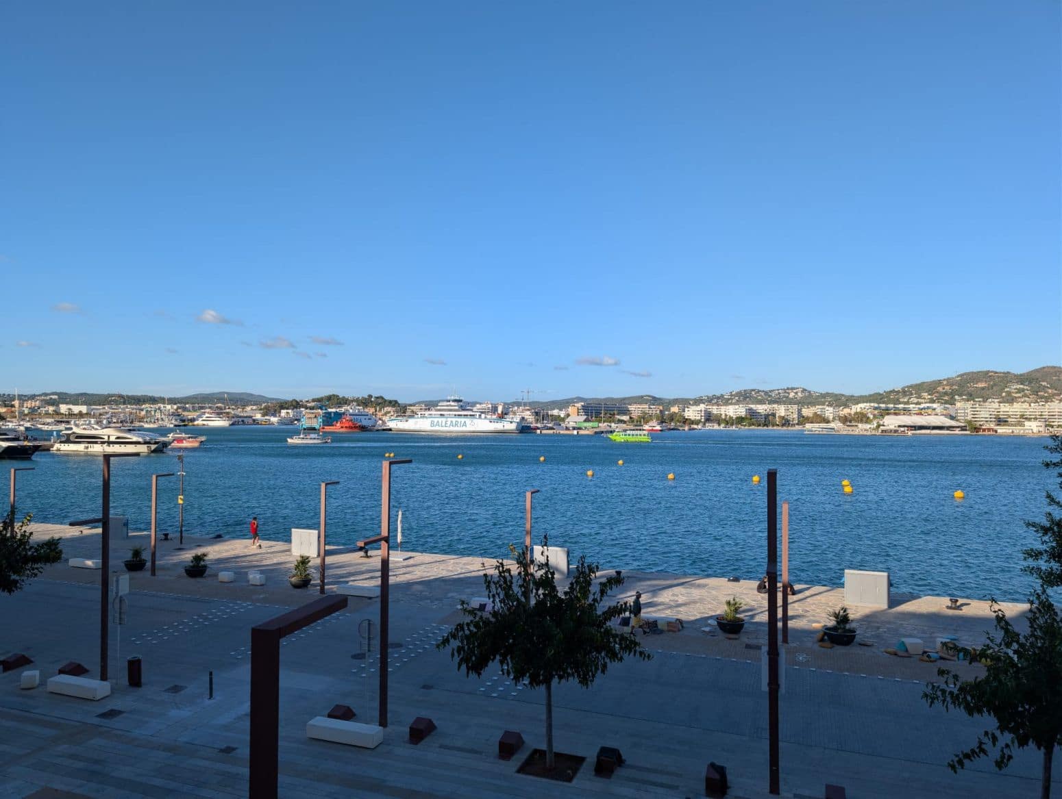 Lejlighed til leje i Ibiza by - € 3.000 (Ref: 9901597)