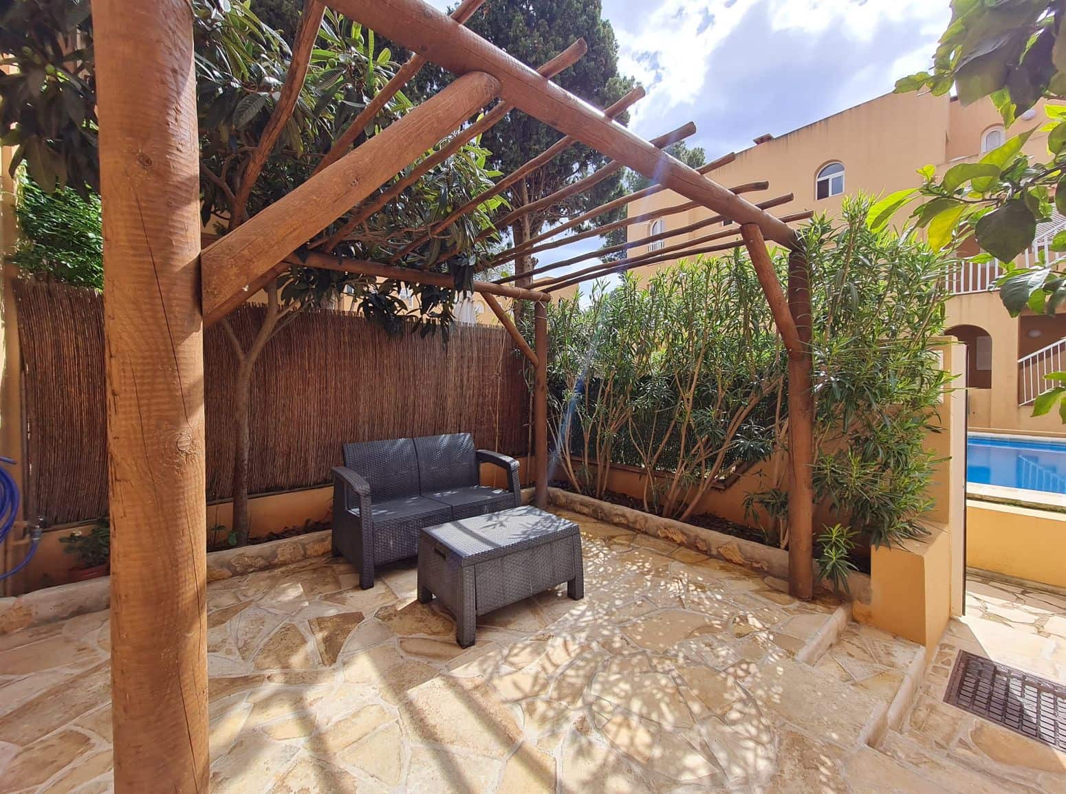 1 sovrum Strandlägenhet till salu i Santa Eulalia / Santa Eularia med pool - 395 000 € (Ref: 9901598)