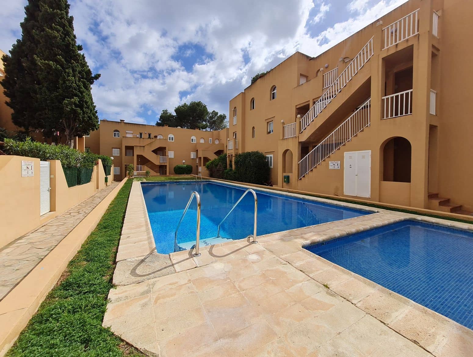 1 sovrum Strandlägenhet till salu i Santa Eulalia / Santa Eularia med pool - 395 000 € (Ref: 9901598)