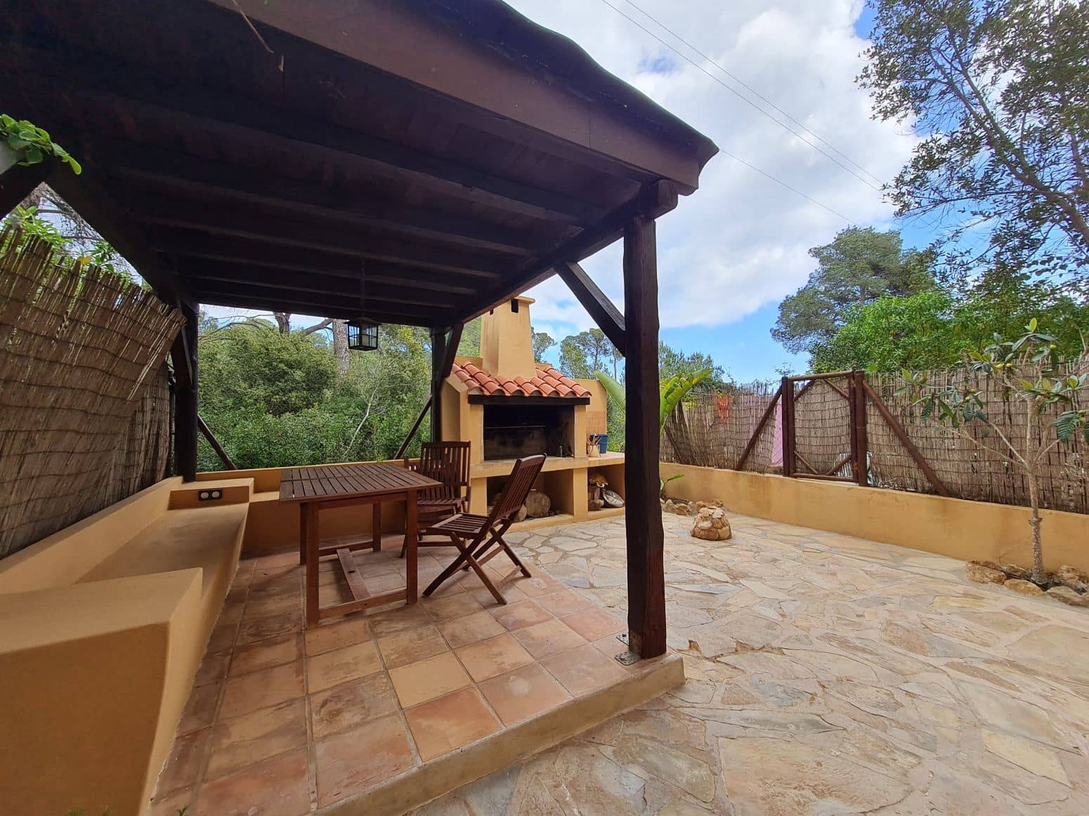 1 sovrum Strandlägenhet till salu i Santa Eulalia / Santa Eularia med pool - 395 000 € (Ref: 9901598)
