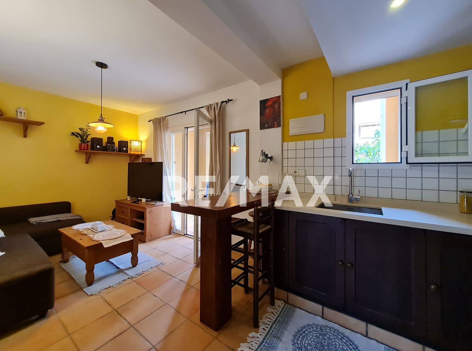 1 bedroom Beach Apartment for sale in Santa Eulalia / Santa Eularia with pool - € 395,000 (Ref: 9901598)