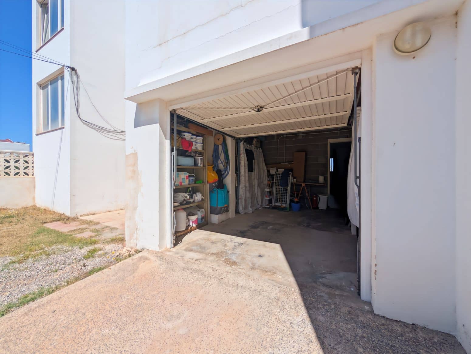 Local Comercial en San Jose / Sant Josep de Sa Talaia en venta - 249.000 € (Ref: 9901599)