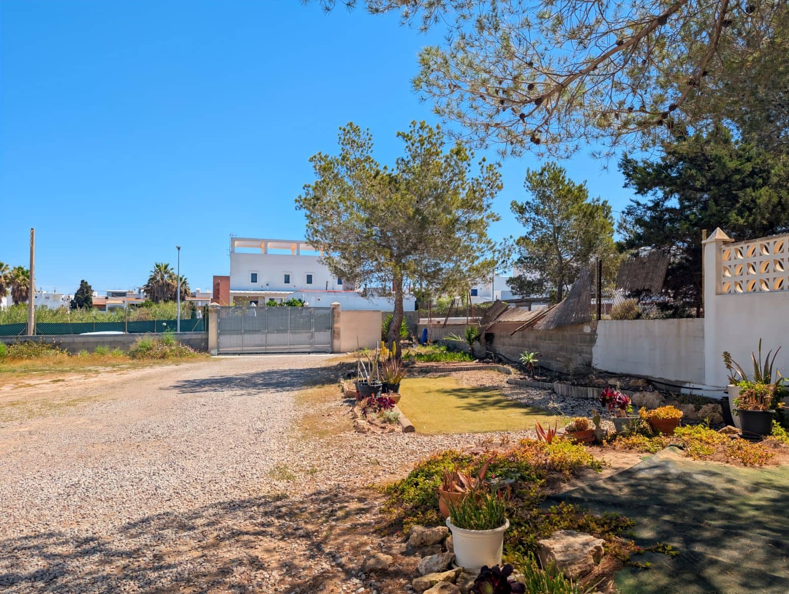 Local Comercial en San Jose / Sant Josep de Sa Talaia en venta - 249.000 € (Ref: 9901599)
