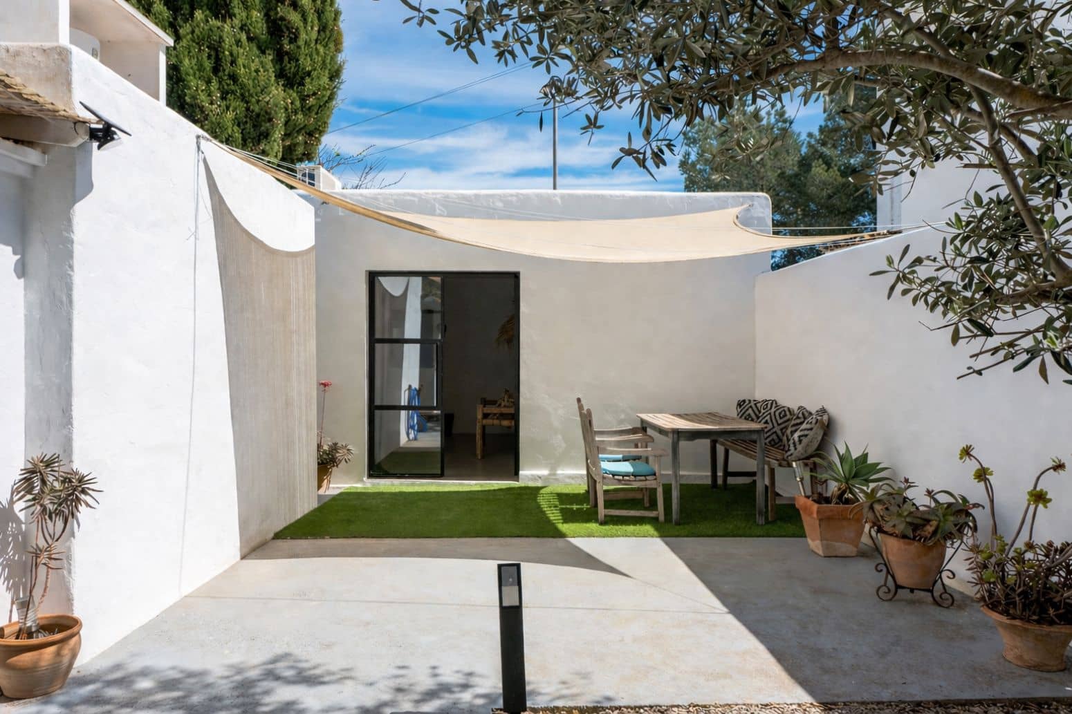 2 Zimmer Villa zu verkaufen in San Jose / Sant Josep de Sa Talaia mit Pool - 1.450.000 € (Ref: 9901600)
