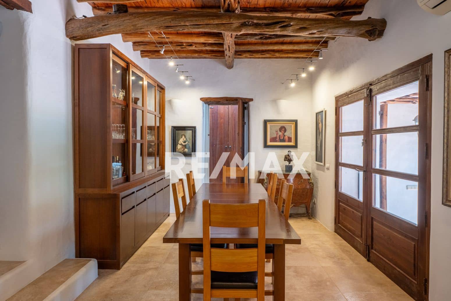 8 soverom Villa til salgs i San Jose / Sant Josep de Sa Talaia med svømmebasseng garasje - € 5 200 000 (Ref: 9901602)