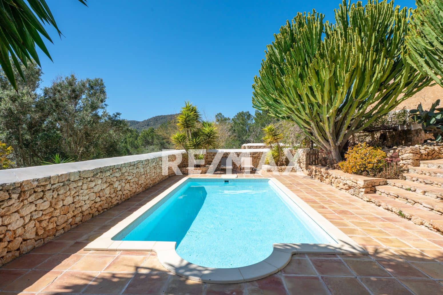 8 soverom Villa til salgs i San Jose / Sant Josep de Sa Talaia med svømmebasseng garasje - € 5 200 000 (Ref: 9901602)