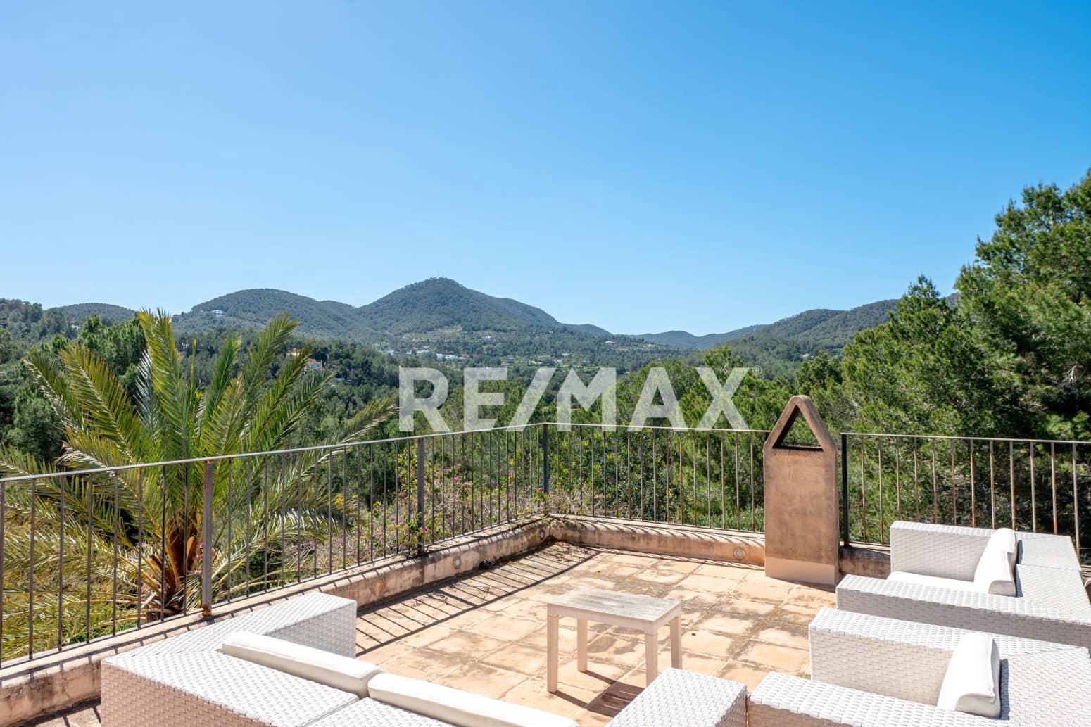 8 soverom Villa til salgs i San Jose / Sant Josep de Sa Talaia med svømmebasseng garasje - € 5 200 000 (Ref: 9901602)