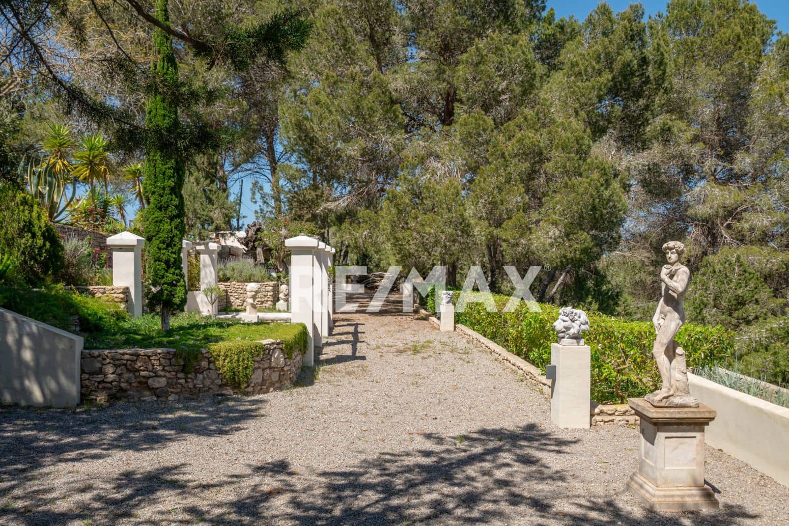 8 soverom Villa til salgs i San Jose / Sant Josep de Sa Talaia med svømmebasseng garasje - € 5 200 000 (Ref: 9901602)