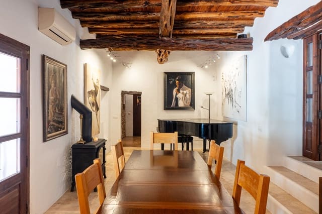 8 slaapkamer Finca/Landhuis te koop in San Jose / Sant Josep de Sa Talaia met zwembad garage - € 4.950.000 (Ref: 9901602)