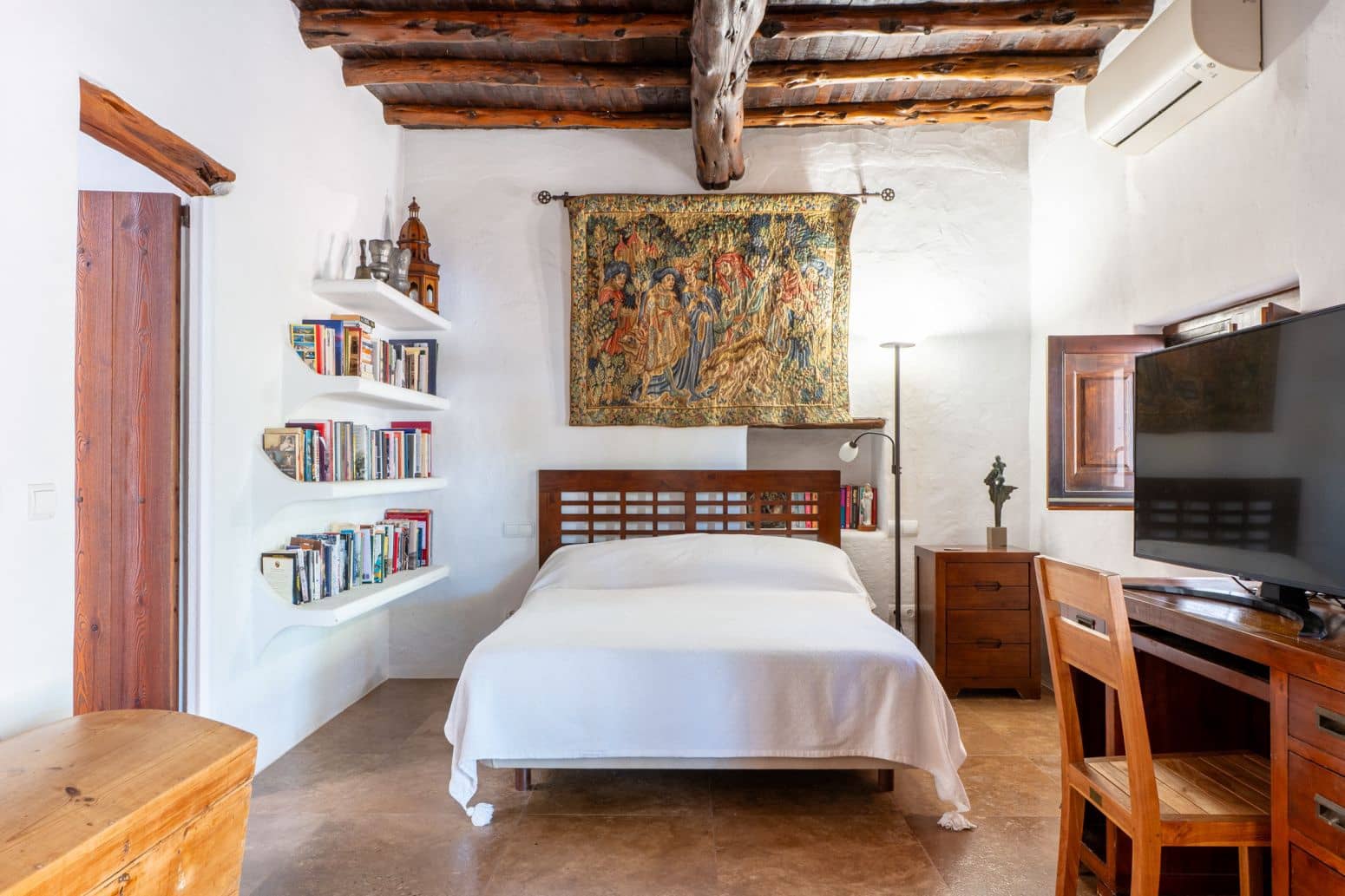 8 slaapkamer Finca/Landhuis te koop in San Jose / Sant Josep de Sa Talaia met zwembad garage - € 4.950.000 (Ref: 9901602)