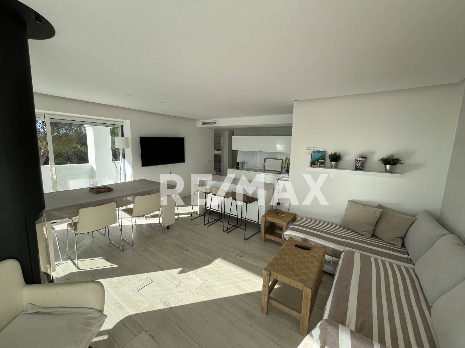 3 slaapkamer Penthouse te huur in San Jose / Sant Josep de Sa Talaia met zwembad garage - € 5.000 (Ref: 9903938)