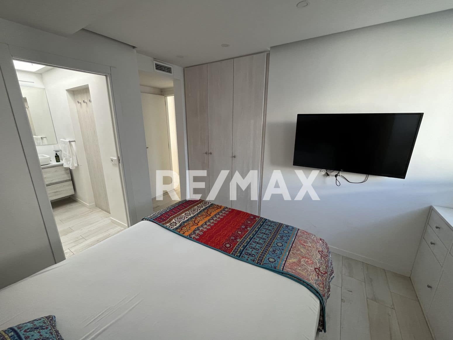 3 slaapkamer Penthouse te huur in San Jose / Sant Josep de Sa Talaia met zwembad garage - € 5.000 (Ref: 9903938)