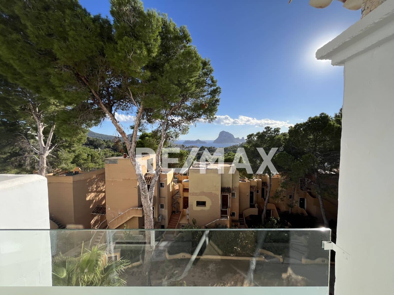 3 slaapkamer Penthouse te huur in San Jose / Sant Josep de Sa Talaia met zwembad garage - € 5.000 (Ref: 9903938)
