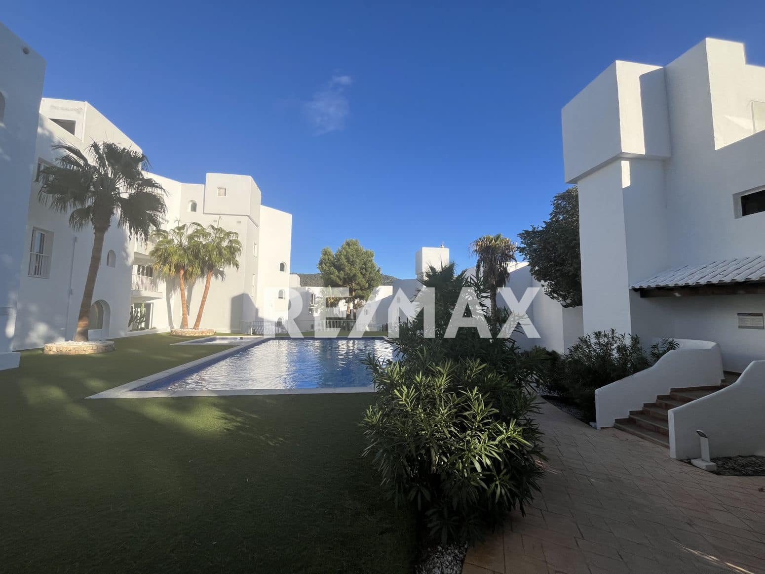 3 slaapkamer Penthouse te huur in San Jose / Sant Josep de Sa Talaia met zwembad garage - € 5.000 (Ref: 9903938)
