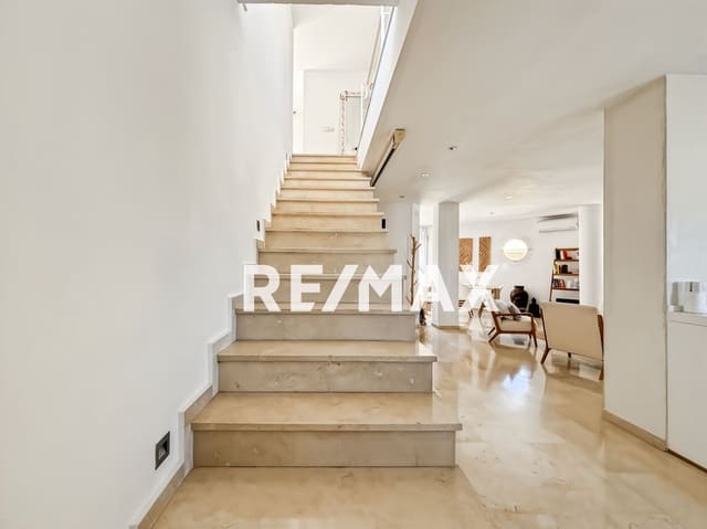 2 bedroom Apartment for sale in Santa Eulalia / Santa Eularia with pool - € 880,000 (Ref: 9903939)