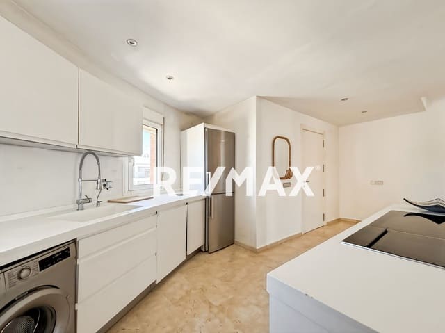 2 bedroom Apartment for sale in Santa Eulalia / Santa Eularia with pool - € 880,000 (Ref: 9903939)