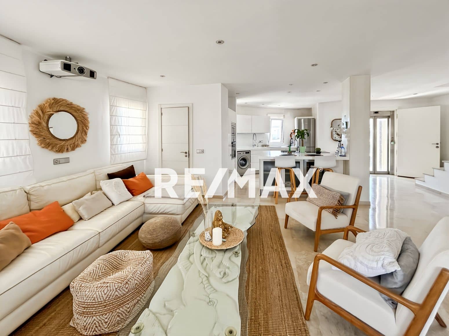 2 bedroom Apartment for sale in Santa Eulalia / Santa Eularia with pool - € 880,000 (Ref: 9903939)