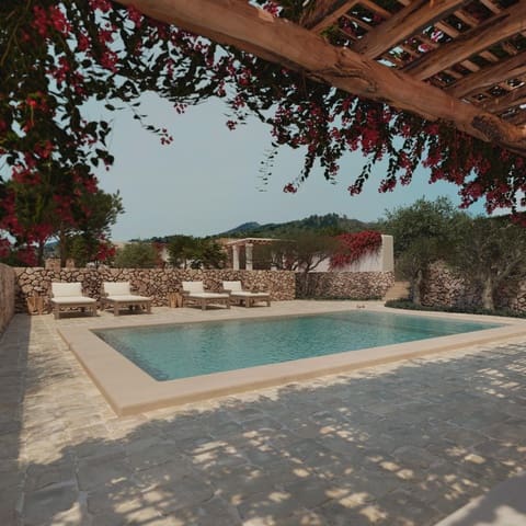 4 soverom Finca/Herregård til salgs i Ibiza by med garasje - € 2 250 000 (Ref: 9903942)
