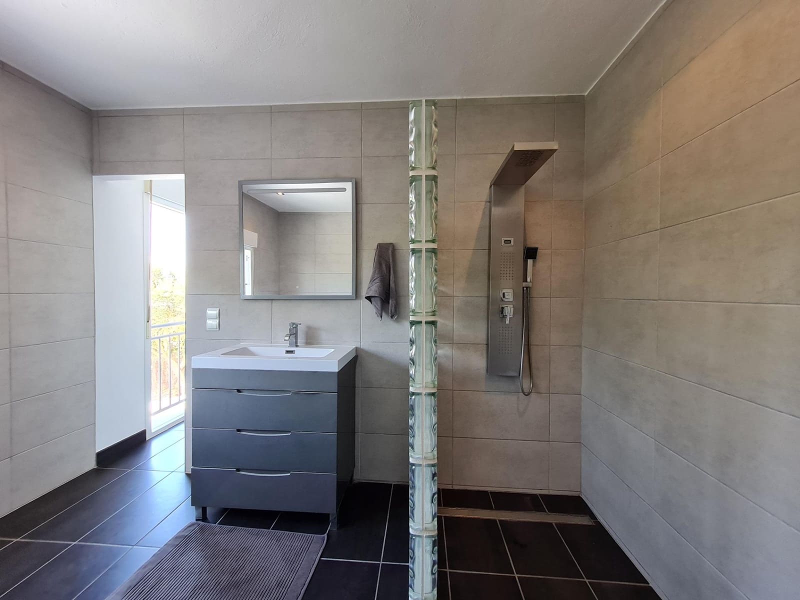 5 slaapkamer Villa te koop in Sant Antoni de Portmany - € 1.495.000 (Ref: 9908042)