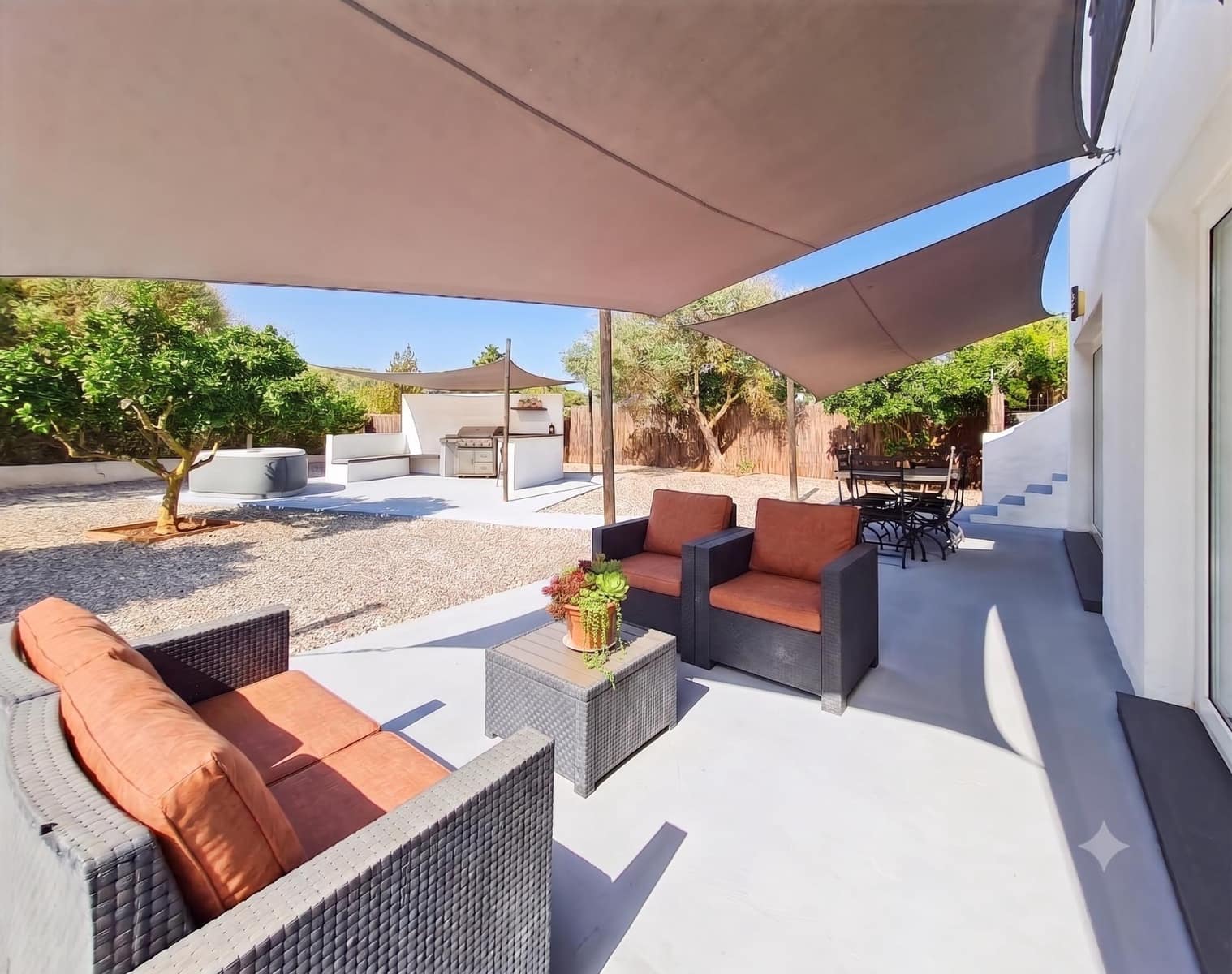 5 slaapkamer Villa te koop in Sant Antoni de Portmany - € 1.495.000 (Ref: 9908042)