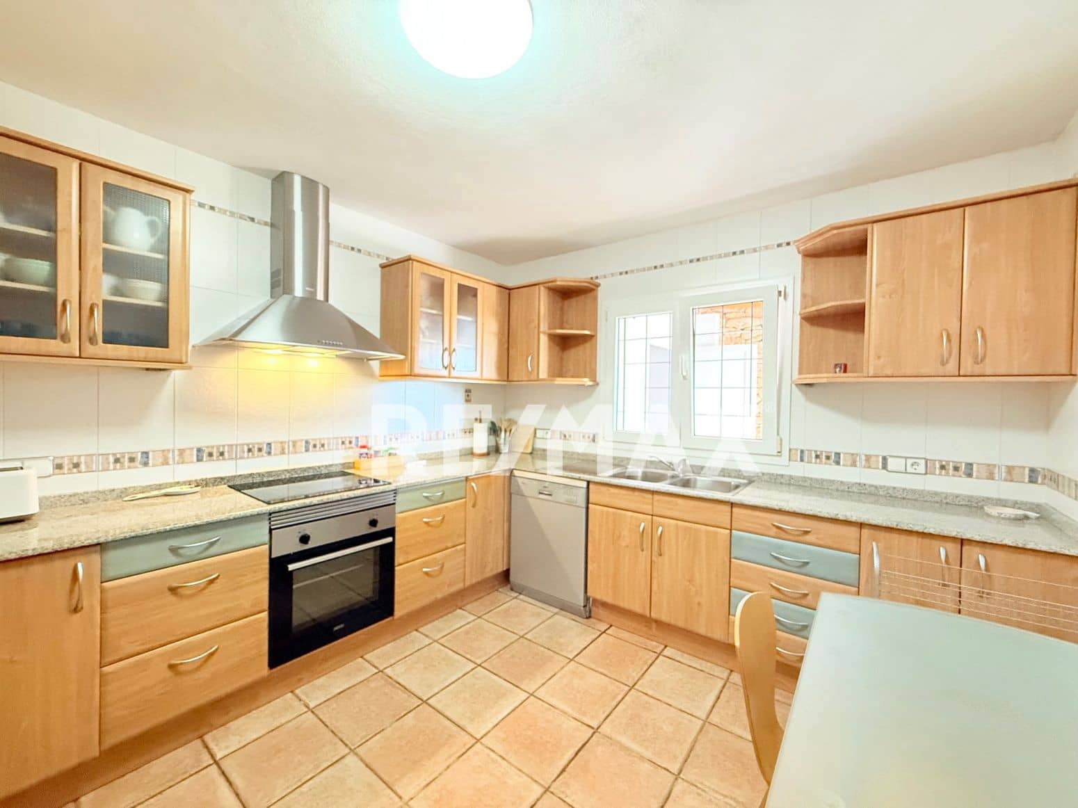 4 soverom Villa til salgs i Santa Eulalia / Santa Eularia med svømmebasseng garasje - € 6 600 (Ref: 9915834)