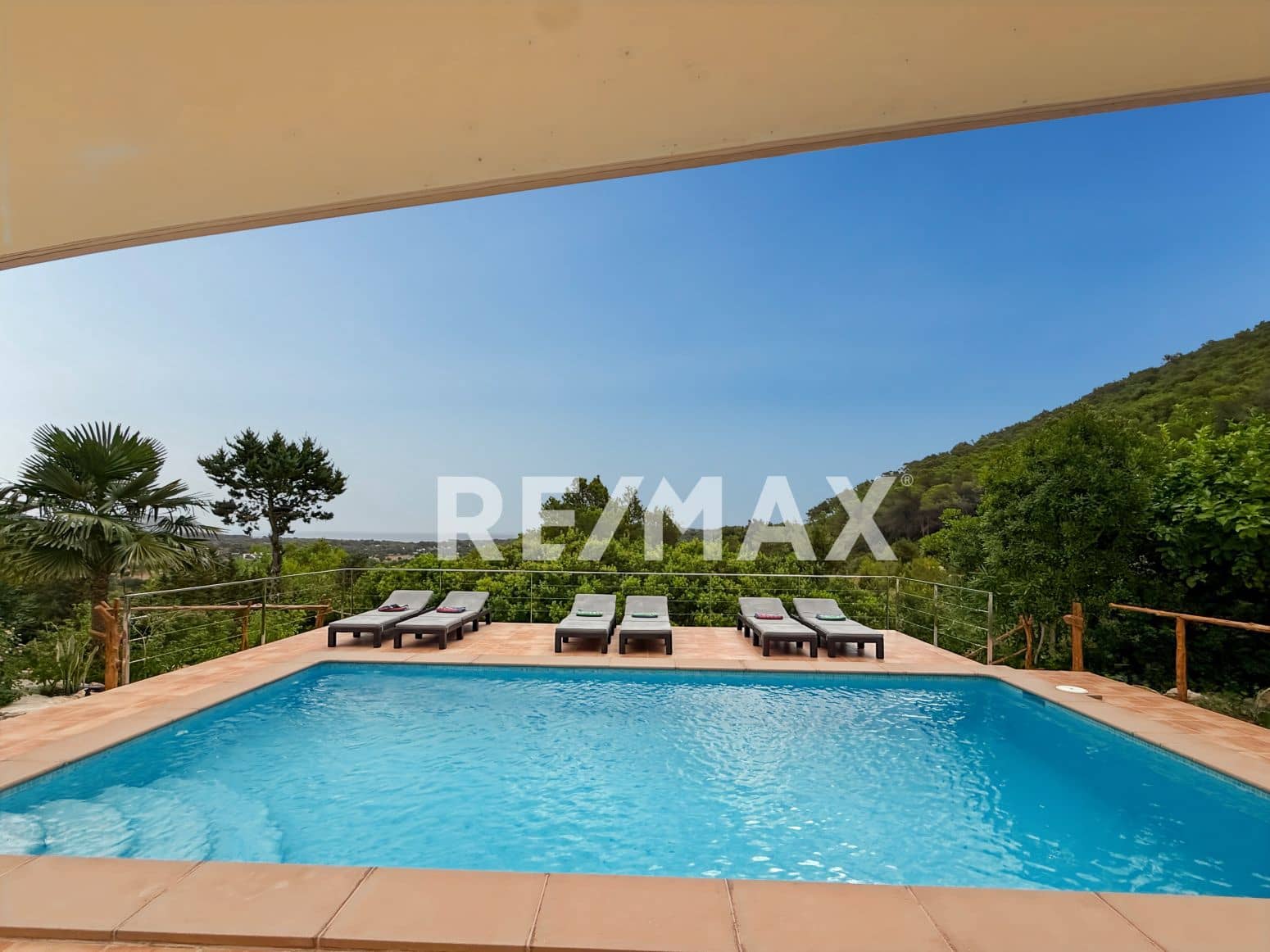 4 soverom Villa til salgs i Santa Eulalia / Santa Eularia med svømmebasseng garasje - € 6 600 (Ref: 9915834)