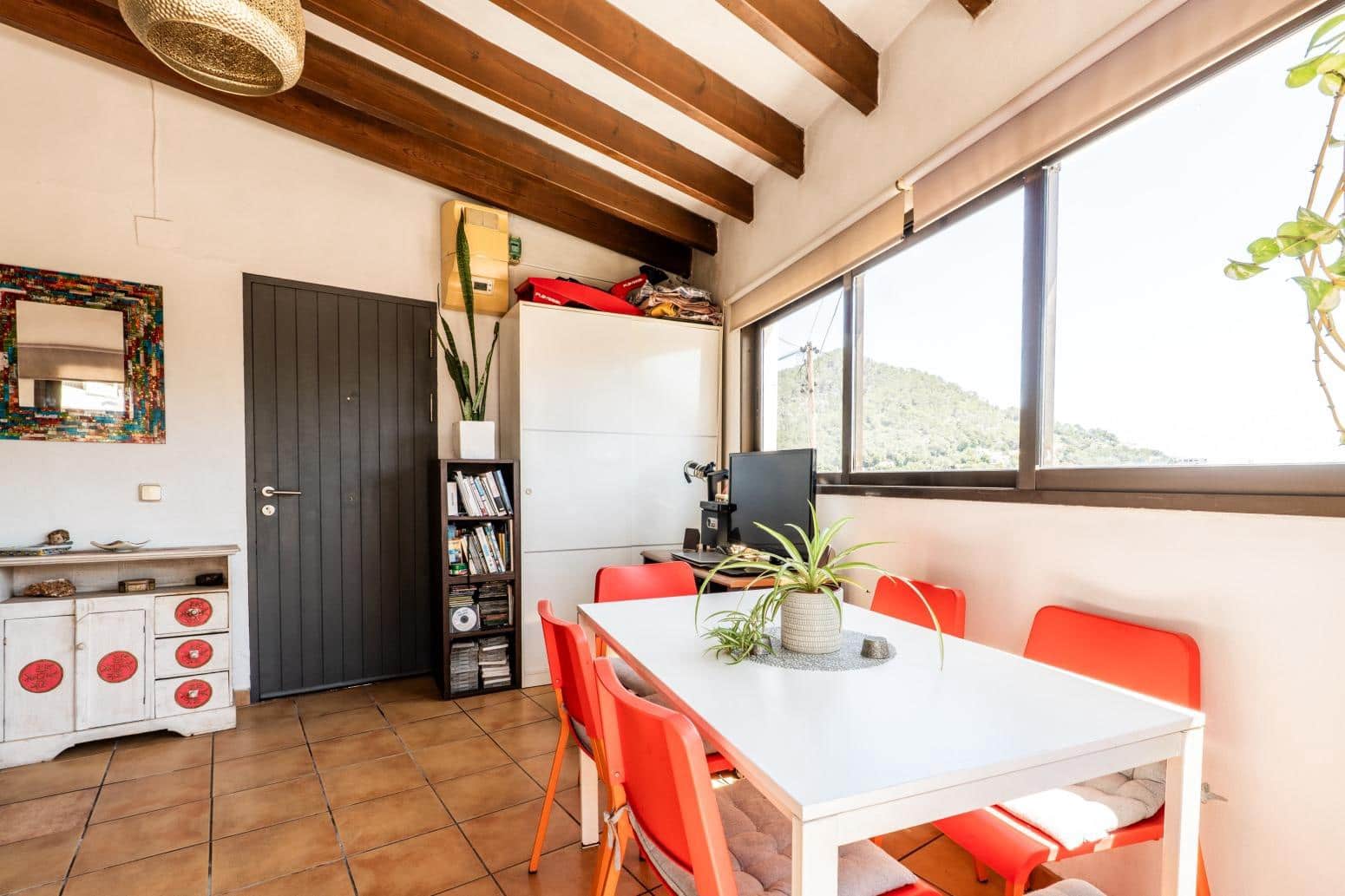 3 quarto Apartamento para venda em Santa Eulalia / Santa Eularia com piscina - 570 000 € (Ref: 9959796)