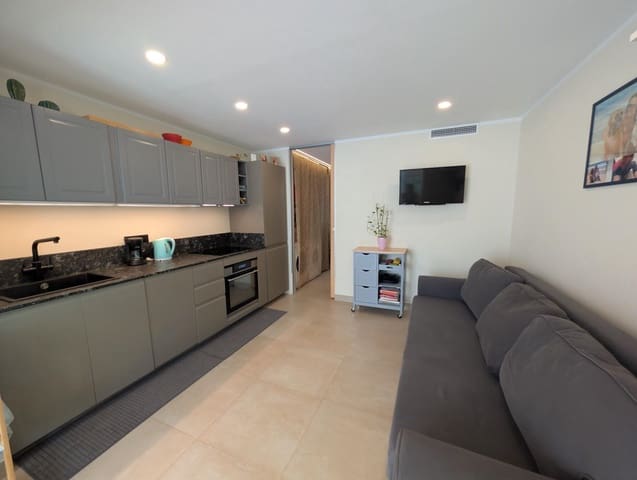 1 sypialnia Apartament do wynajęcia w Santa Eulalia / Santa Eularia z basenem - 1 500 € (Ref: 9984997)