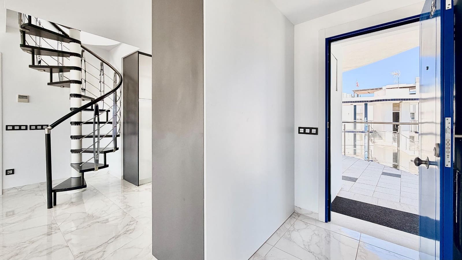Ático de 3 habitaciones en San Jose / Sant Josep de Sa Talaia en venta con piscina garaje - 786.000 € (Ref: 9998818)