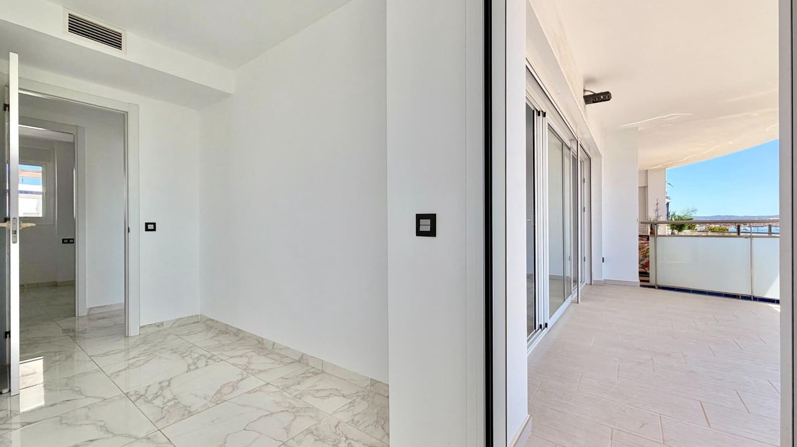 Ático de 3 habitaciones en San Jose / Sant Josep de Sa Talaia en venta con piscina garaje - 786.000 € (Ref: 9998818)