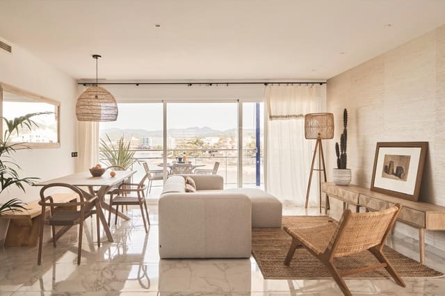 Ático de 3 habitaciones en San Jose / Sant Josep de Sa Talaia en venta con piscina garaje - 786.000 € (Ref: 9998818)