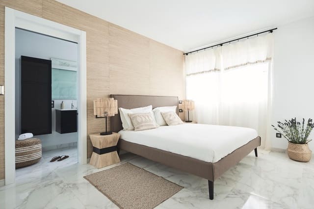 Ático de 3 habitaciones en San Jose / Sant Josep de Sa Talaia en venta con piscina garaje - 786.000 € (Ref: 9998818)