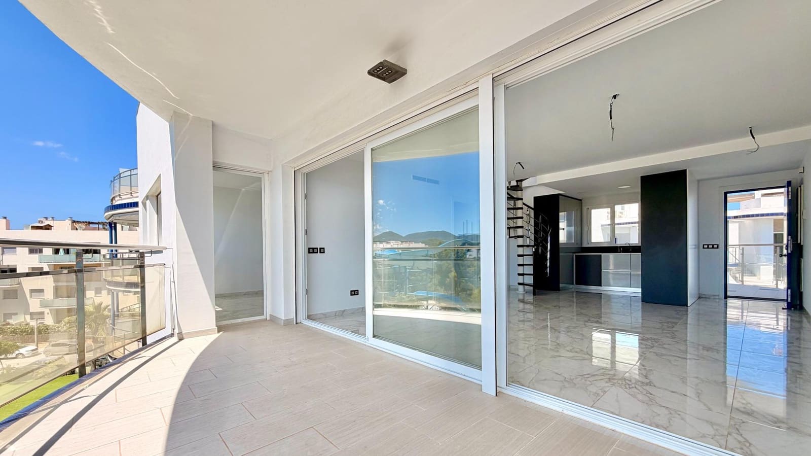 Ático de 3 habitaciones en San Jose / Sant Josep de Sa Talaia en venta con piscina garaje - 786.000 € (Ref: 9998818)