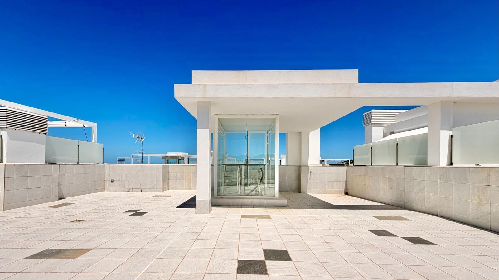 Ático de 3 habitaciones en San Jose / Sant Josep de Sa Talaia en venta con piscina garaje - 786.000 € (Ref: 9998818)
