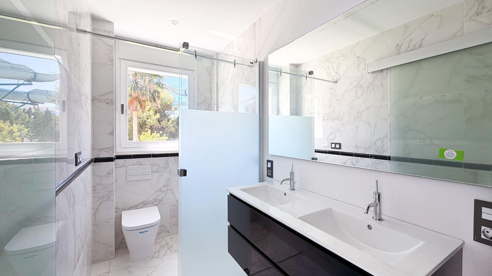 3 soveværelse Strandlejlighed til salg i San Jose / Sant Josep de Sa Talaia med swimmingpool garage - € 685.000 (Ref: 9998819)