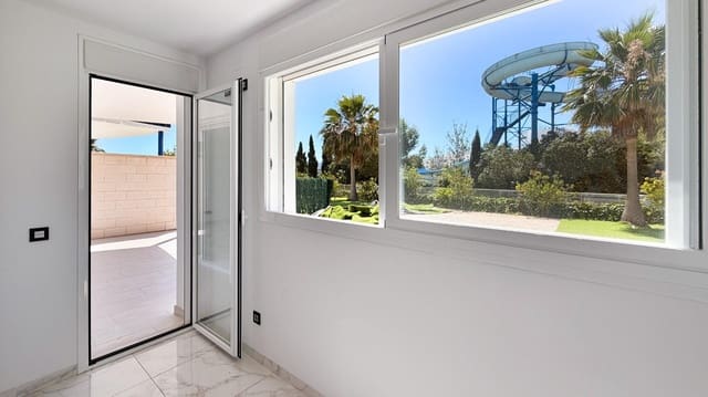 3 soveværelse Strandlejlighed til salg i San Jose / Sant Josep de Sa Talaia med swimmingpool garage - € 685.000 (Ref: 9998819)